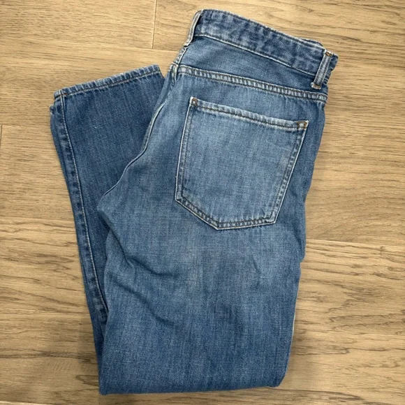 Distressed Jeans - Picture 2 of 4